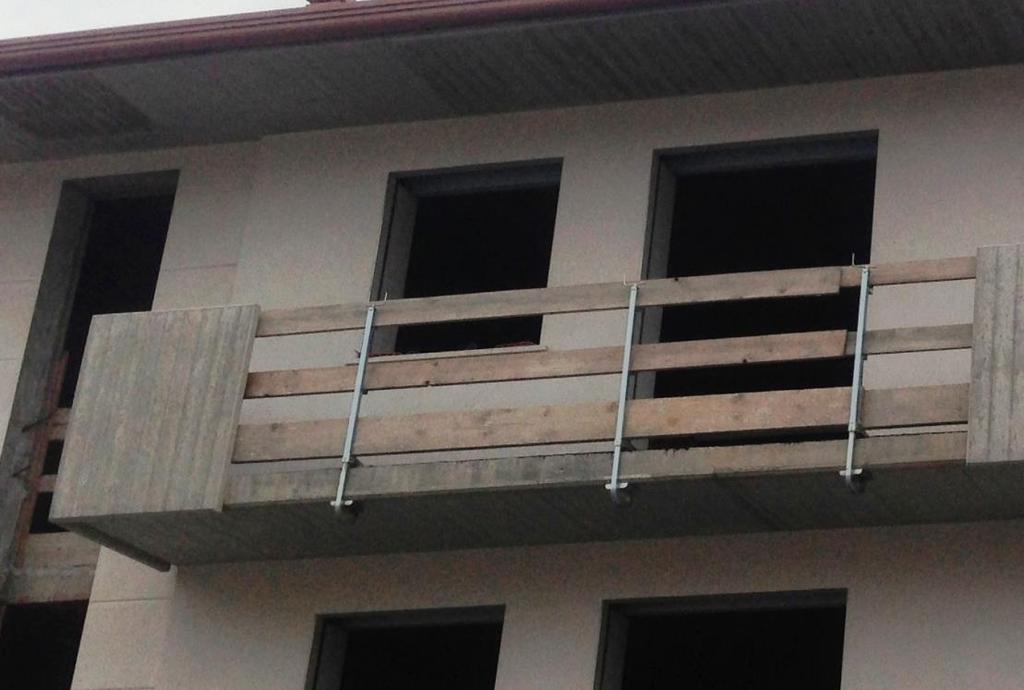 parapet-protectie-provizorie.jpg